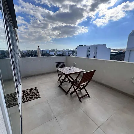 Newly Listed Penthouse In Msida Apartament *