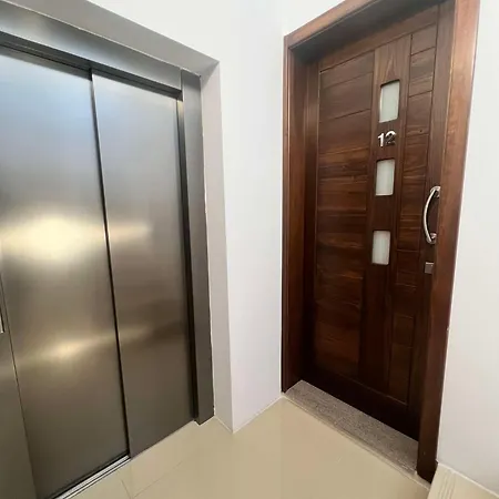 Newly Listed Penthouse In Msida Apartman *