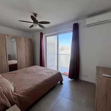 Apartman Newly Listed Penthouse In Msida Msieraħ